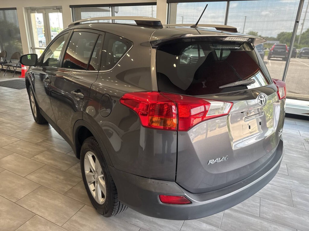 2013 Toyota Rav4 Image 10