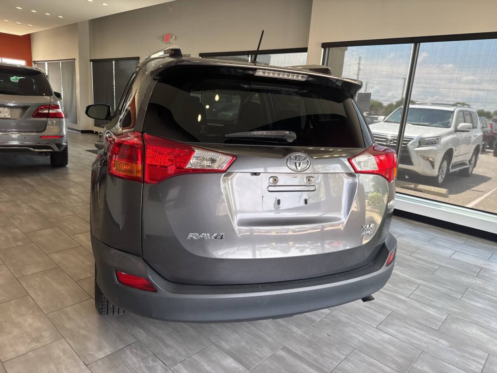 2013 Toyota Rav4 Image 11