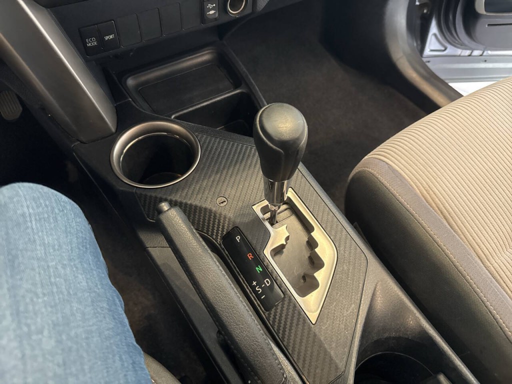 2013 Toyota Rav4 Image 22