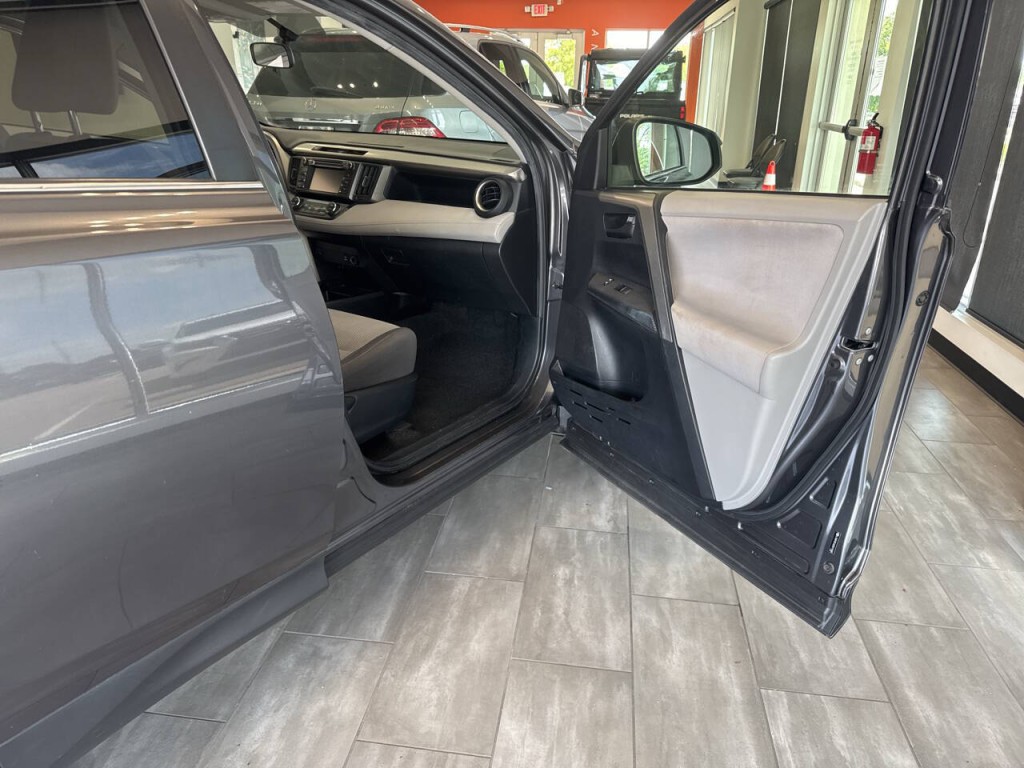 2013 Toyota Rav4 Image 34