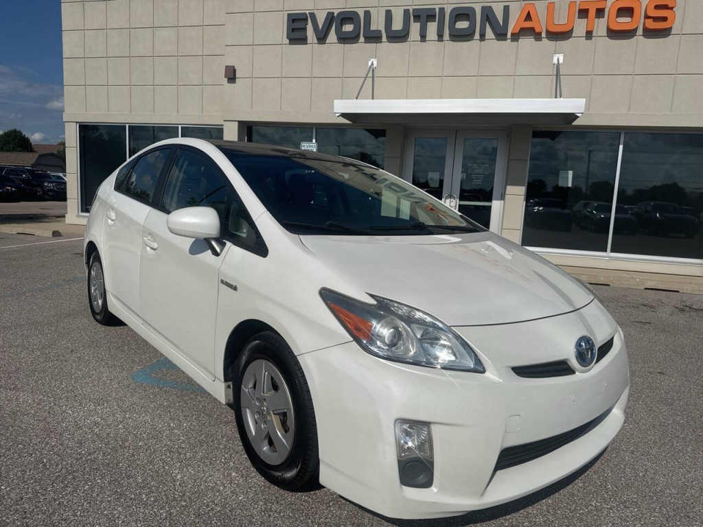 2010 Toyota Prius Image 2