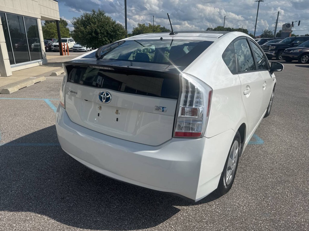 2010 Toyota Prius Image 14