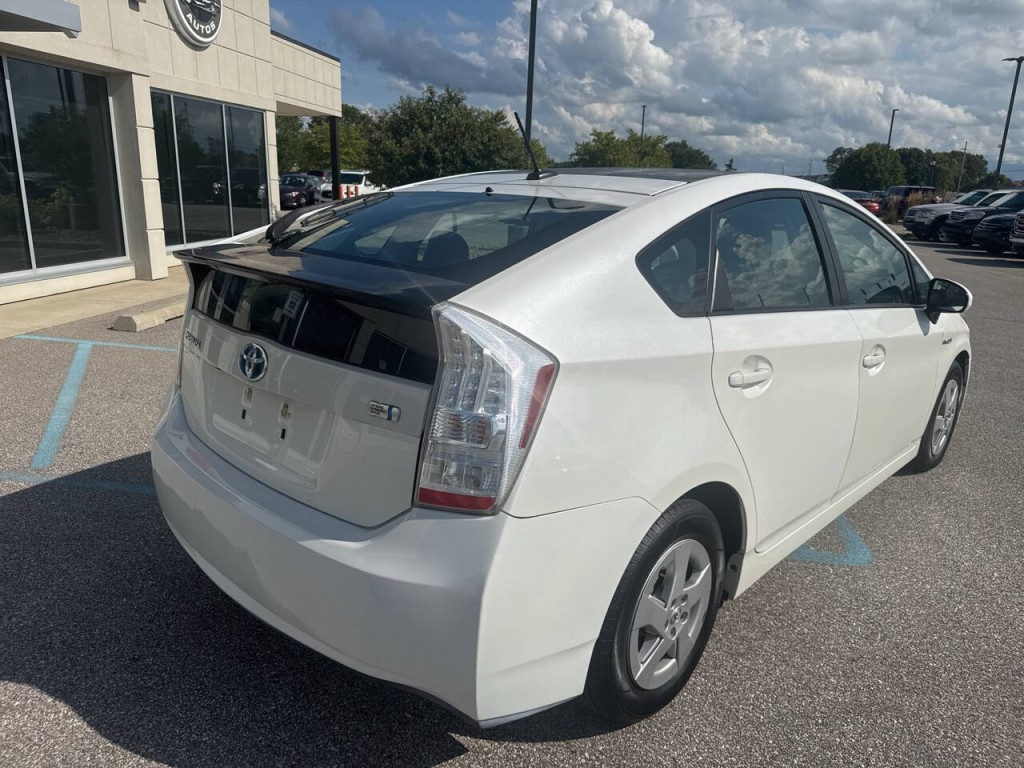 2010 Toyota Prius Image 15