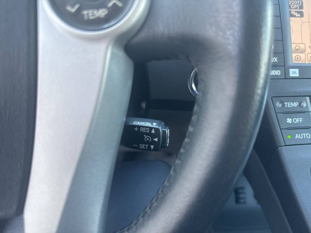 2010 Toyota Prius Image 29