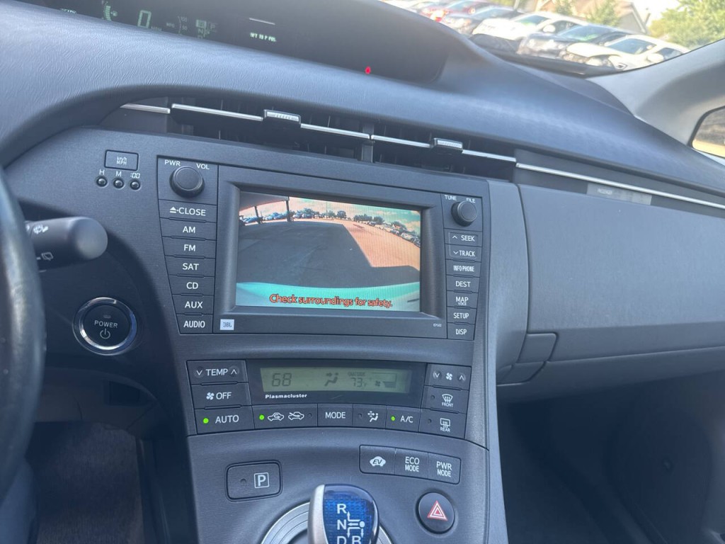 2010 Toyota Prius Image 30