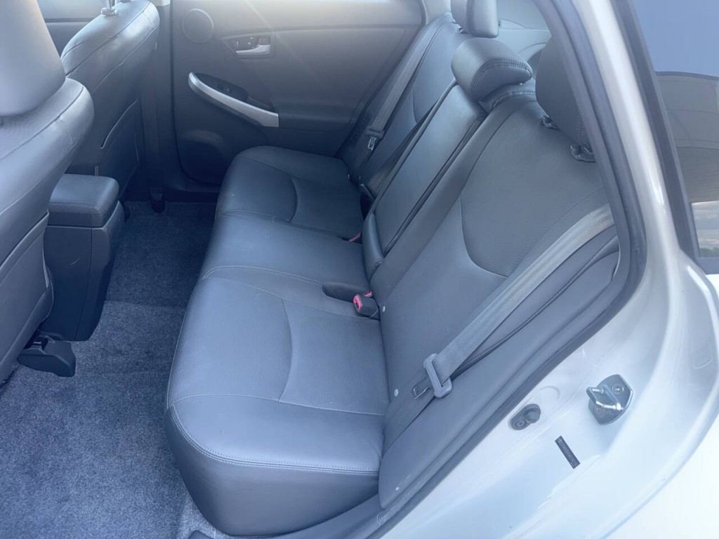 2010 Toyota Prius Image 33