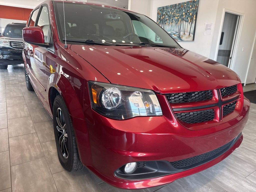 2015 Dodge Grand Caravan Image 1