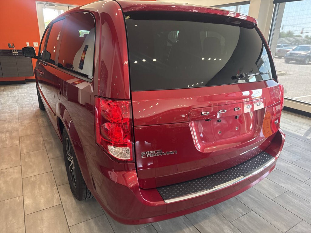 2015 Dodge Grand Caravan Image 8