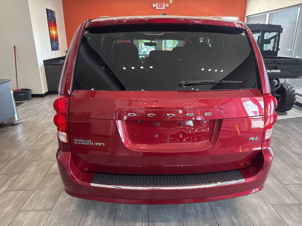 2015 Dodge Grand Caravan Image 9