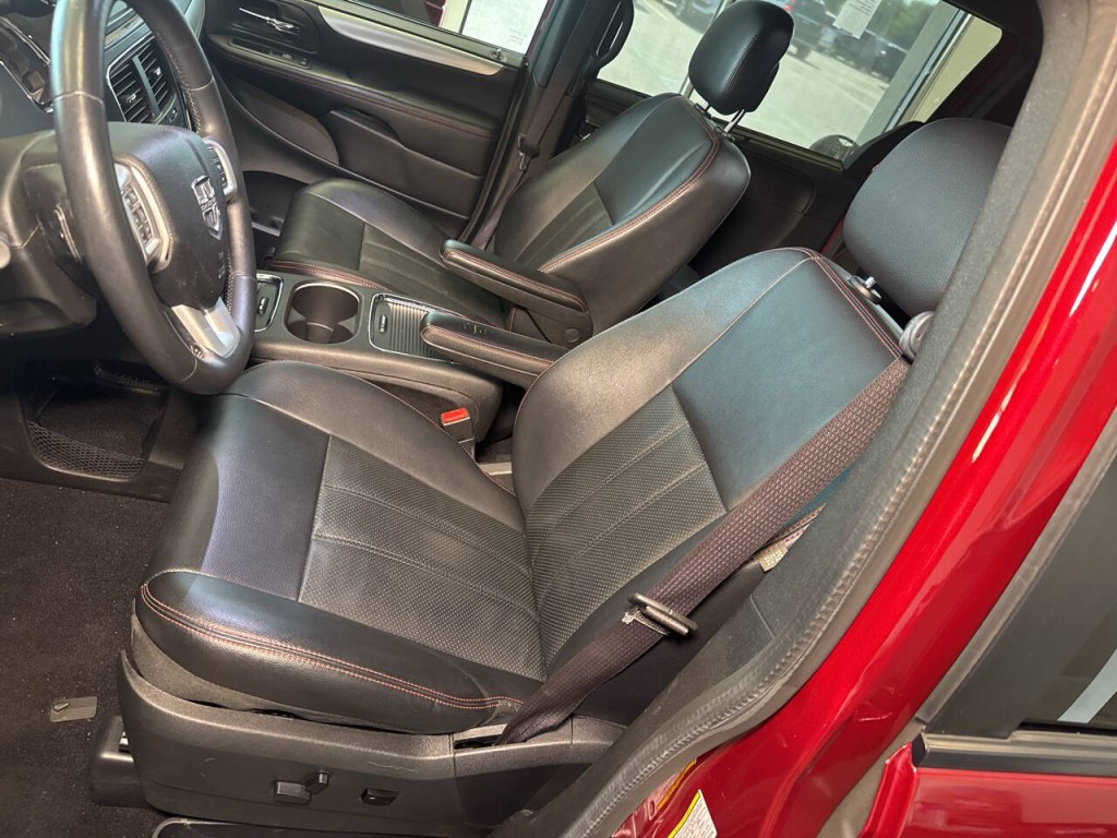 2015 Dodge Grand Caravan Image 15