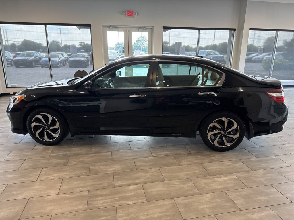 2016 Honda Accord Image 4