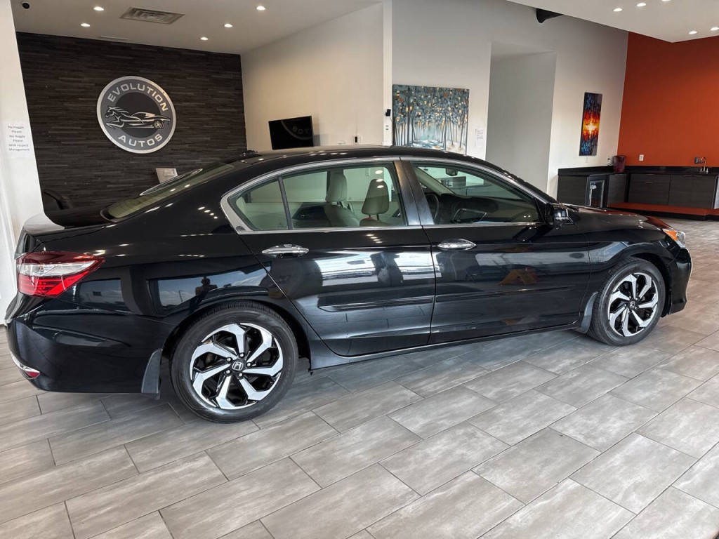 2016 Honda Accord Image 8