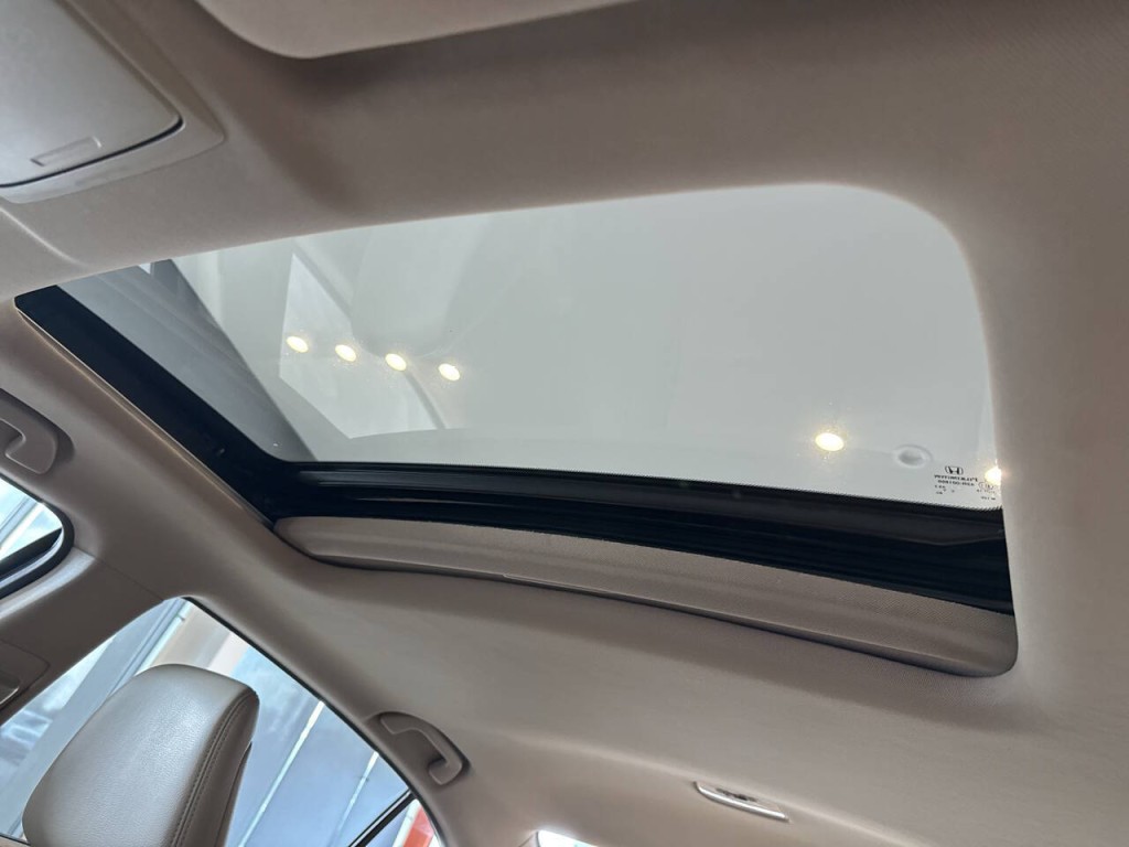 2016 Honda Accord Image 25