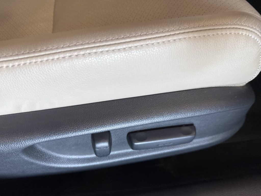 2016 Honda Accord Image 39