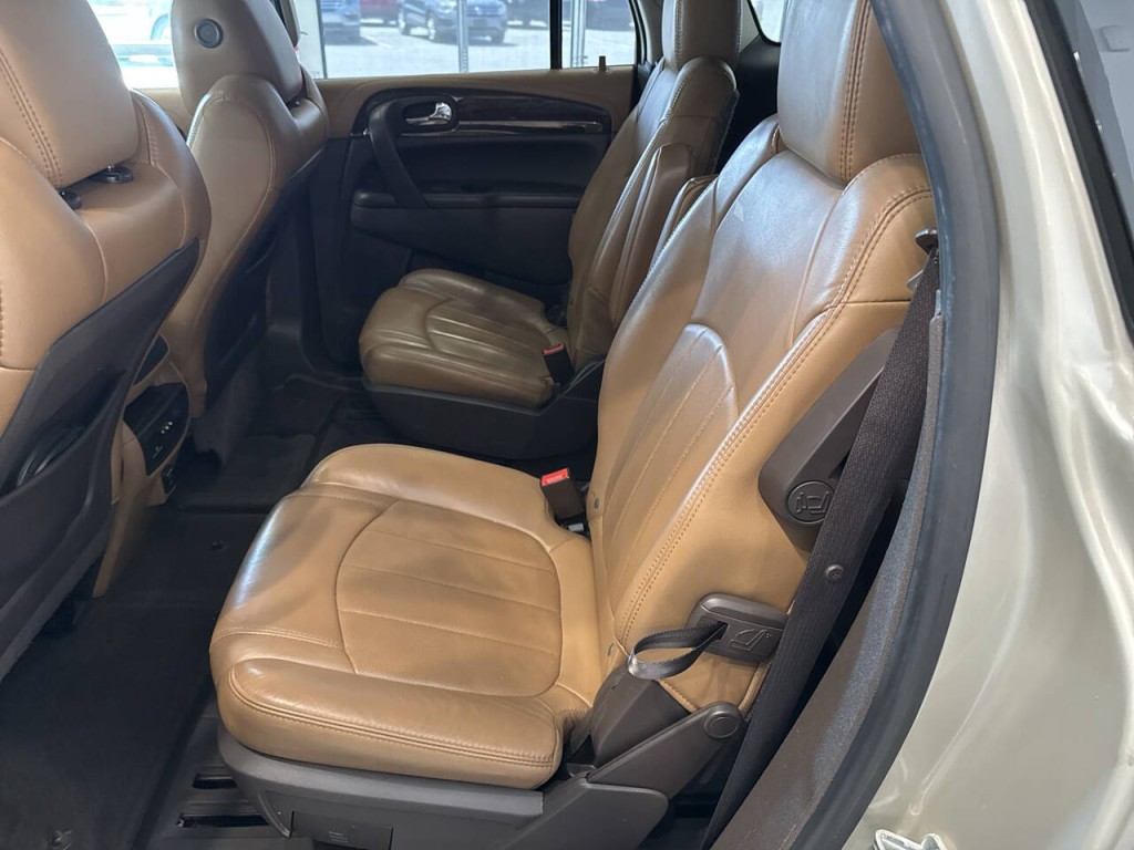2014 Buick Enclave Image 32