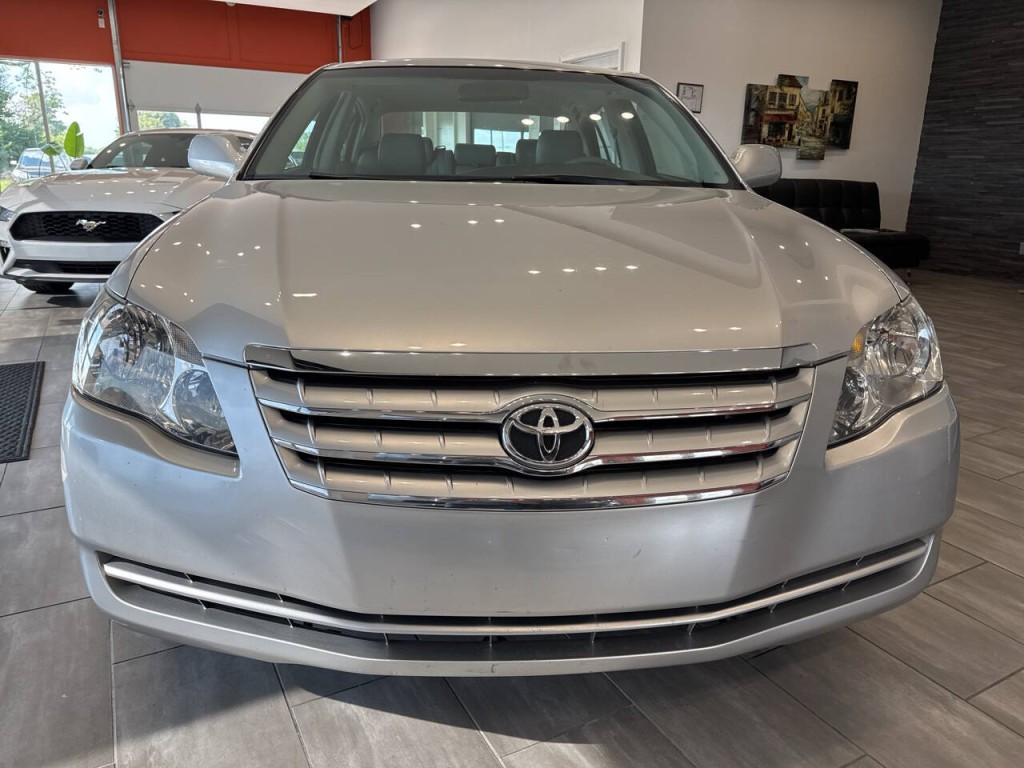 2006 Toyota Avalon Image 2