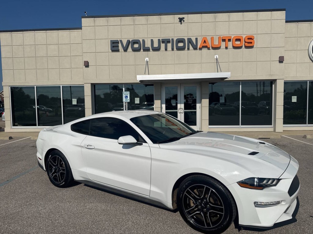 2018 Ford Mustang Image 3