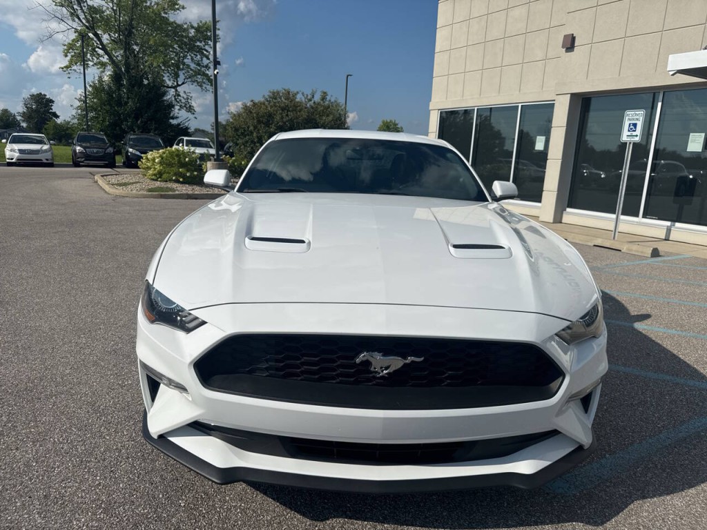 2018 Ford Mustang Image 4