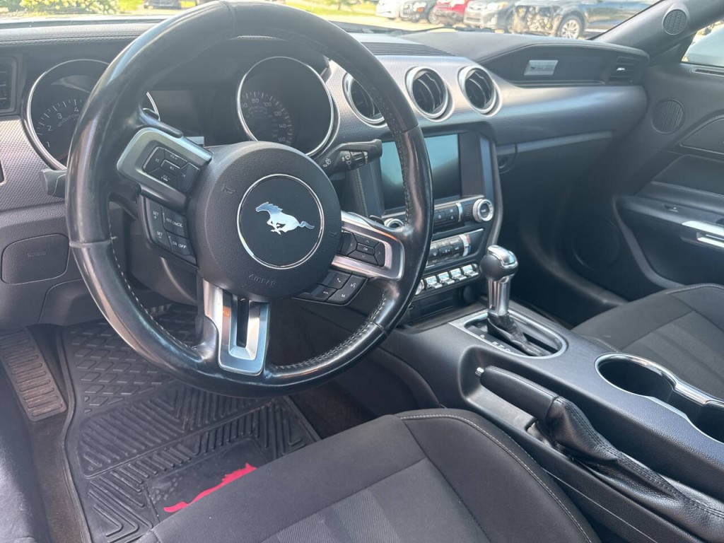 2018 Ford Mustang Image 16
