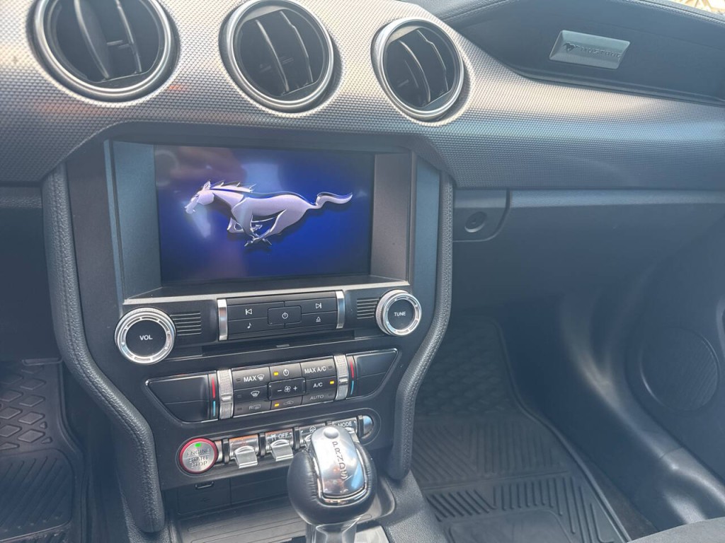 2018 Ford Mustang Image 23