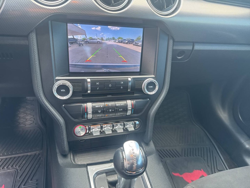 2018 Ford Mustang Image 24