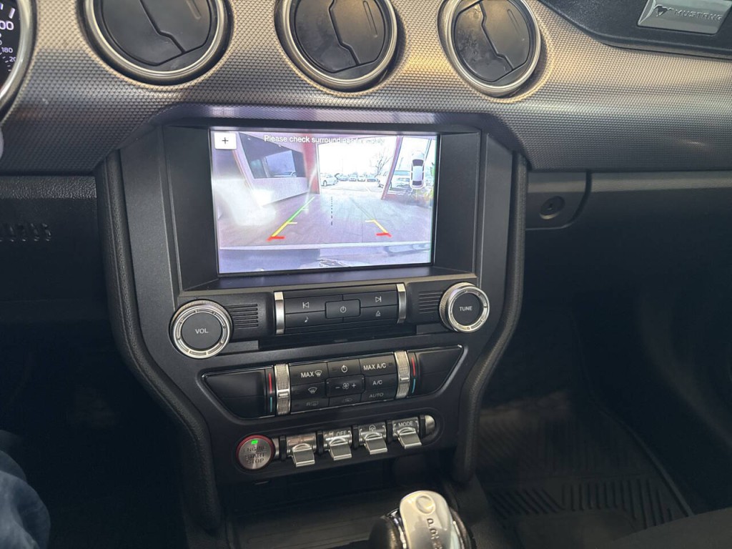 2018 Ford Mustang Image 22