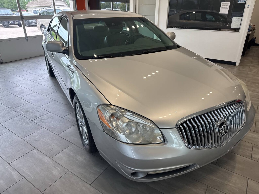 2010 Buick Lucerne Image 3