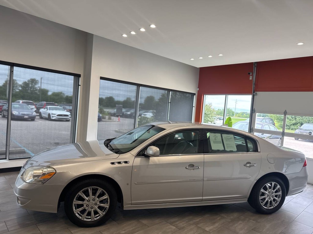 2010 Buick Lucerne Image 7