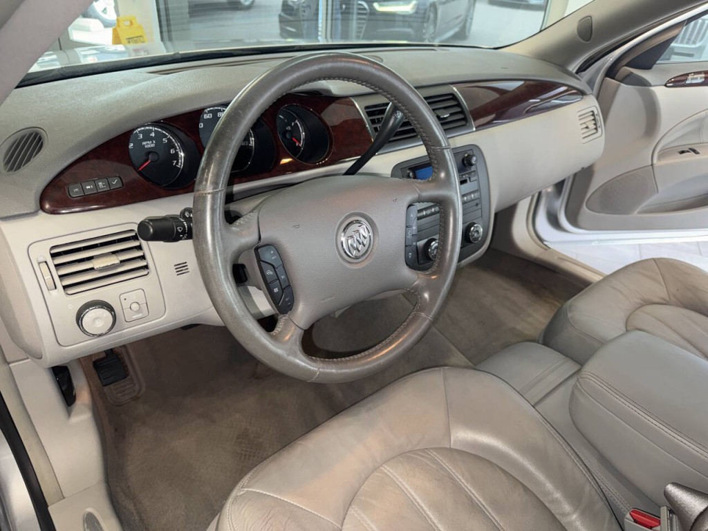 2010 Buick Lucerne Image 20