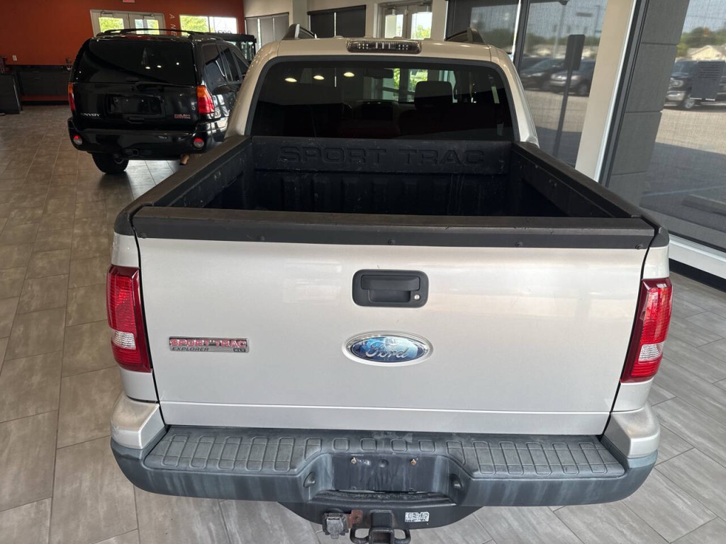 2007 Ford Explorer Image 8