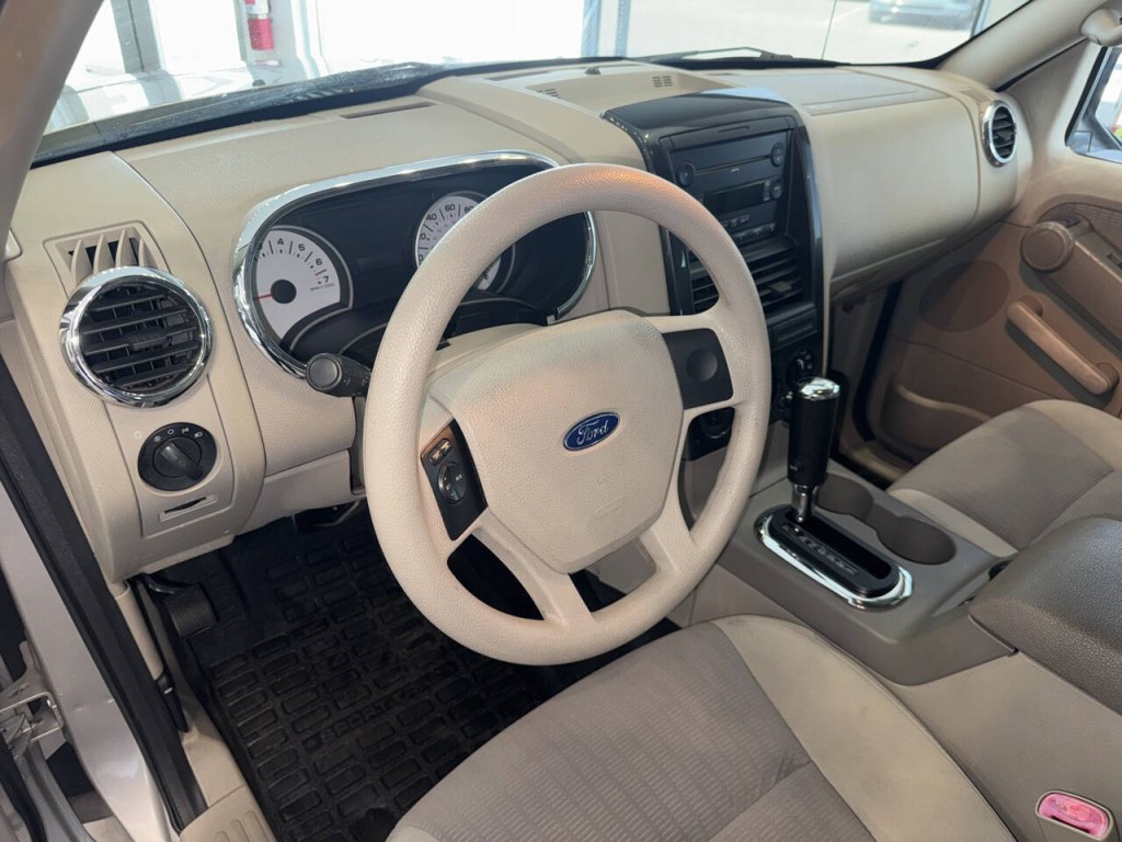 2007 Ford Explorer Image 19