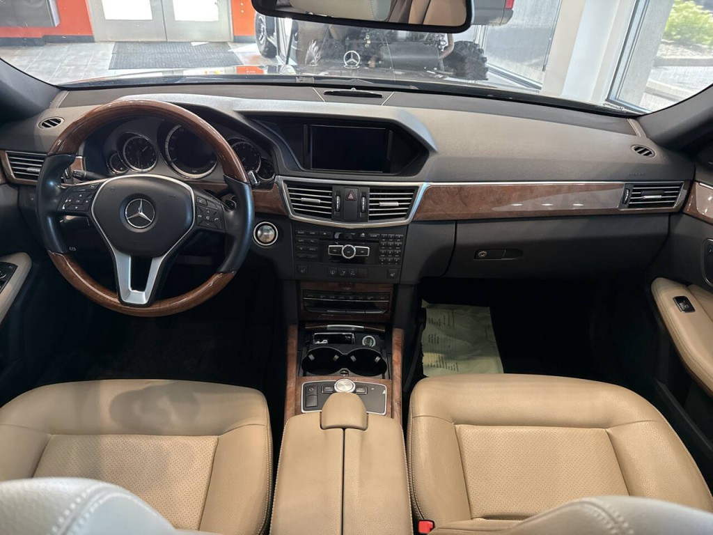 2013 Mercedes-Benz E-Class Image 31