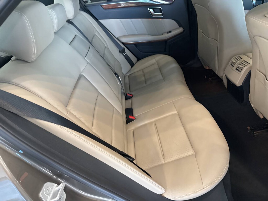 2013 Mercedes-Benz E-Class Image 36