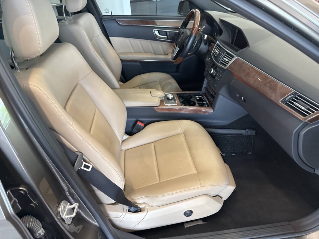 2013 Mercedes-Benz E-Class Image 39