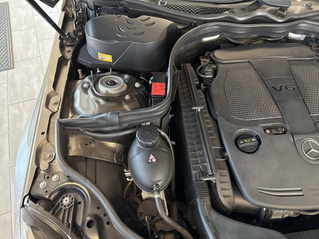 2013 Mercedes-Benz E-Class Image 53