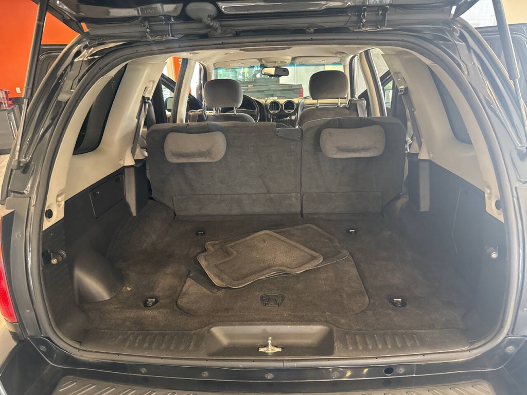 2009 GMC Envoy Image 22