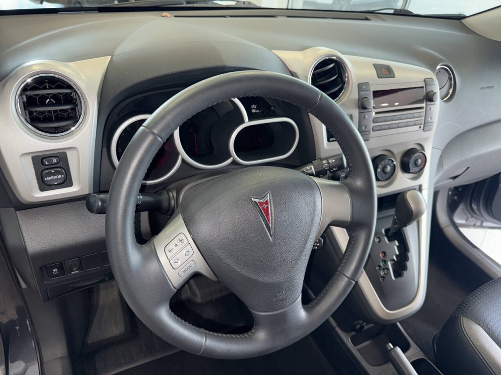 2009 Pontiac Vibe Image 16