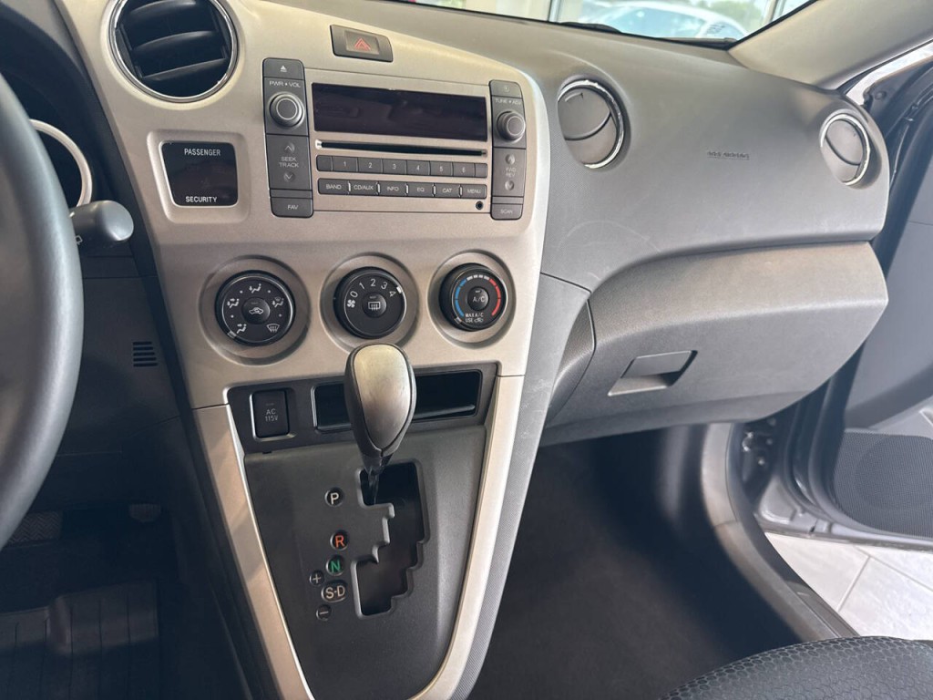 2009 Pontiac Vibe Image 20