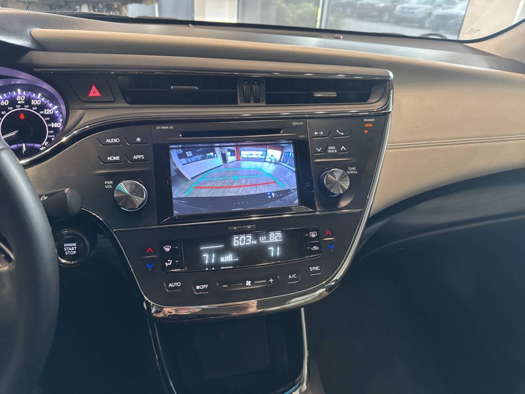 2016 Toyota Avalon Image 23