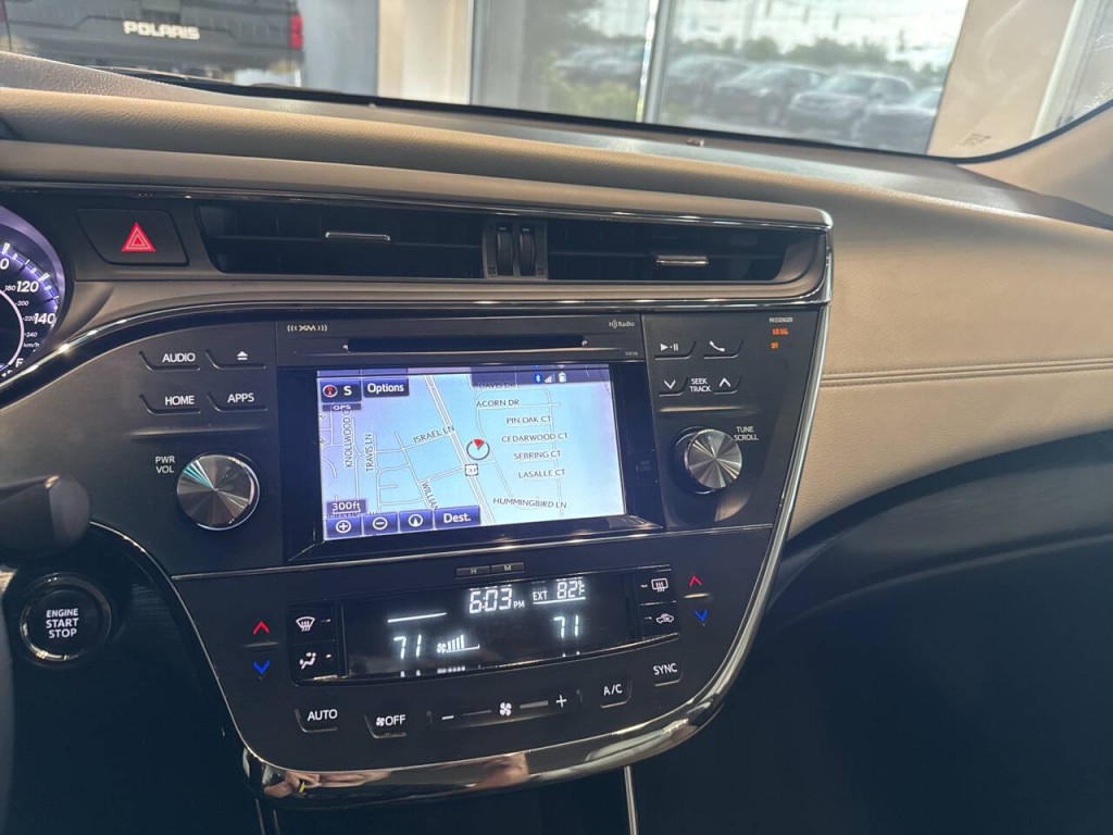 2016 Toyota Avalon Image 25