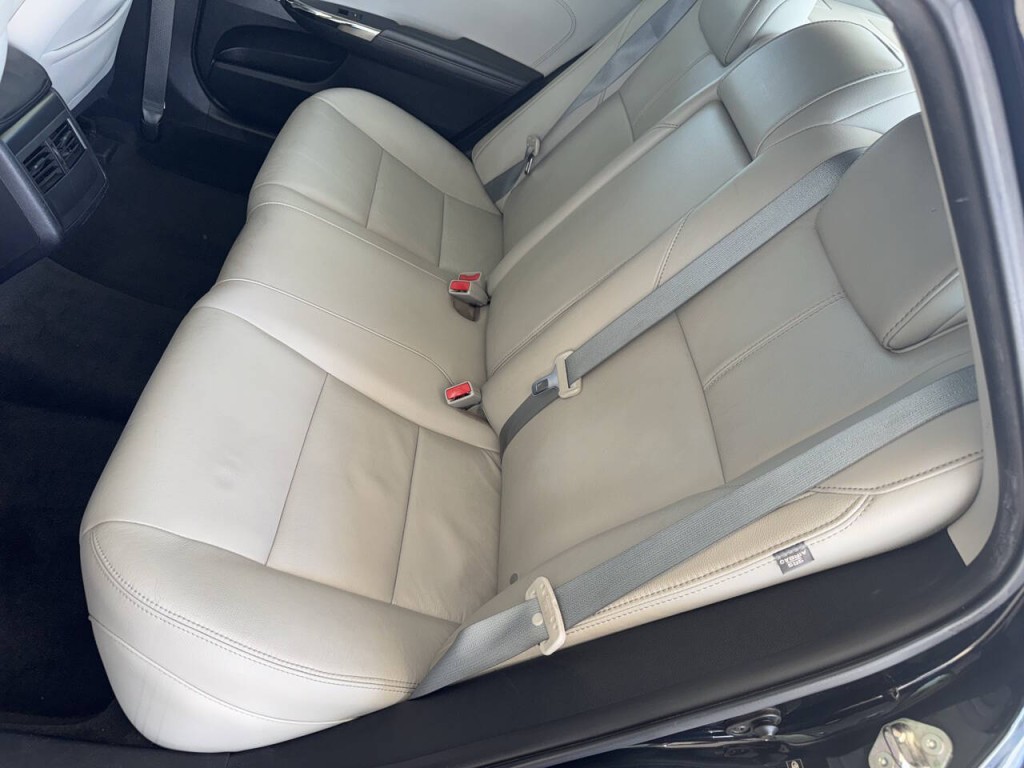 2016 Toyota Avalon Image 36