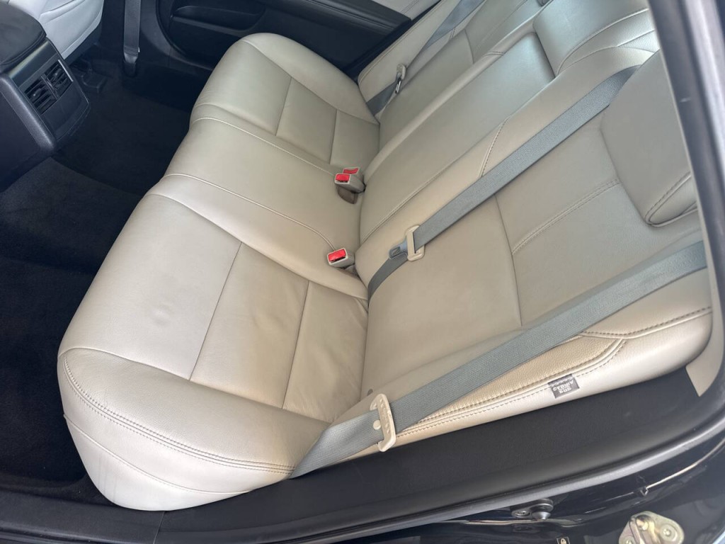 2016 Toyota Avalon Image 37