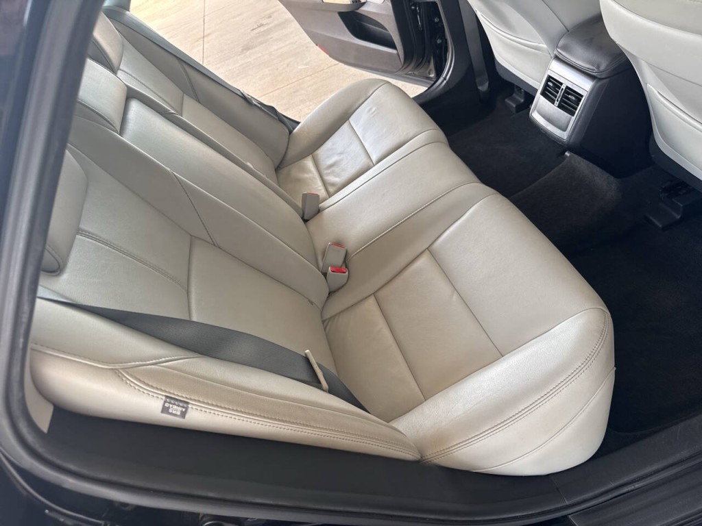2016 Toyota Avalon Image 42