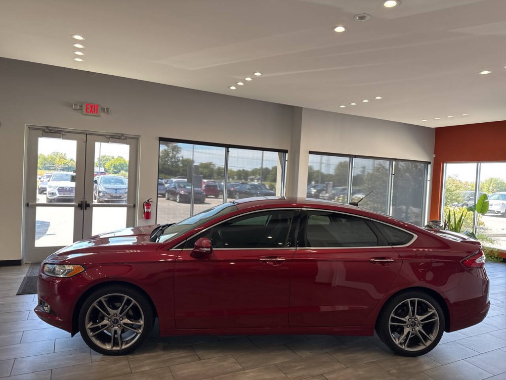 2016 Ford Fusion Image 11