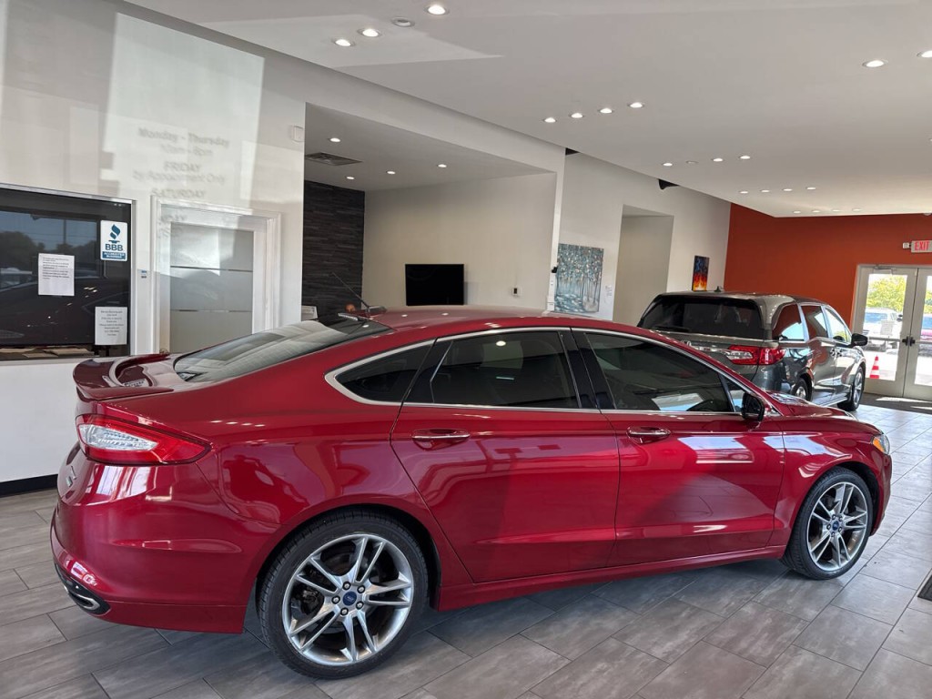 2016 Ford Fusion Image 15