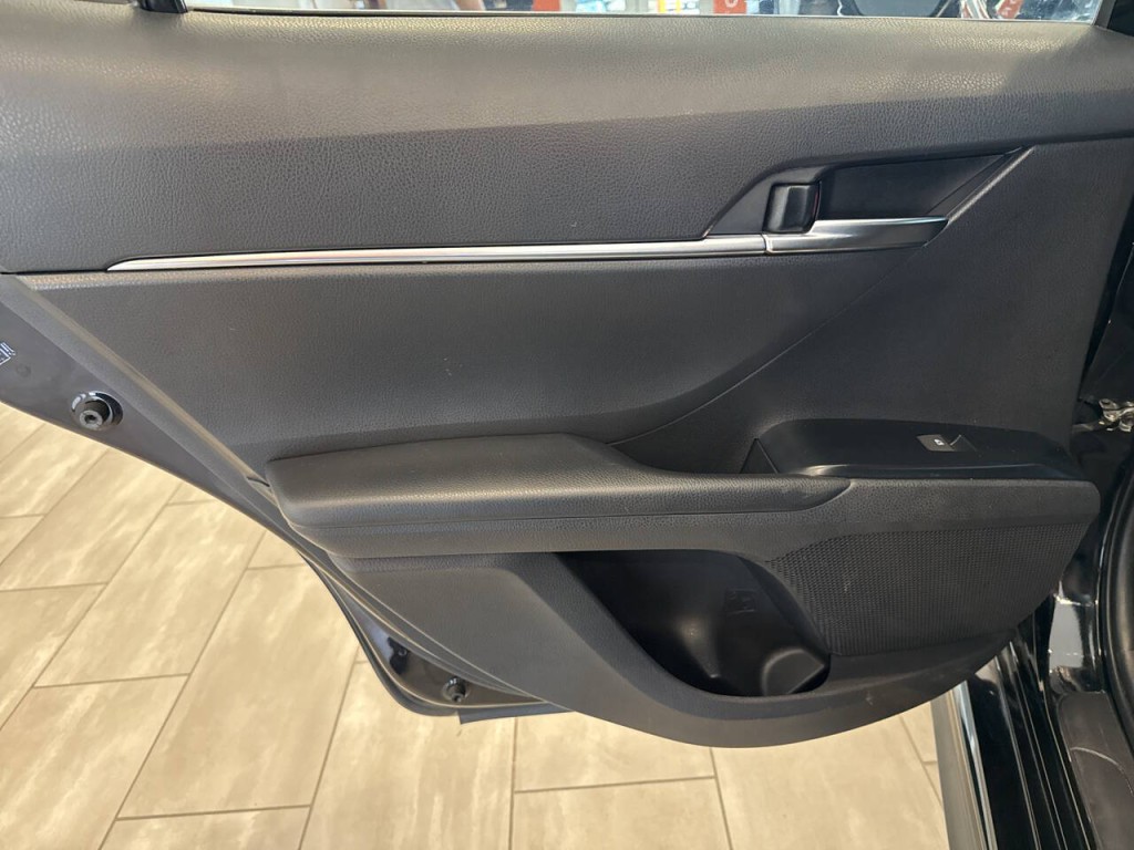 2020 Toyota Camry Image 26
