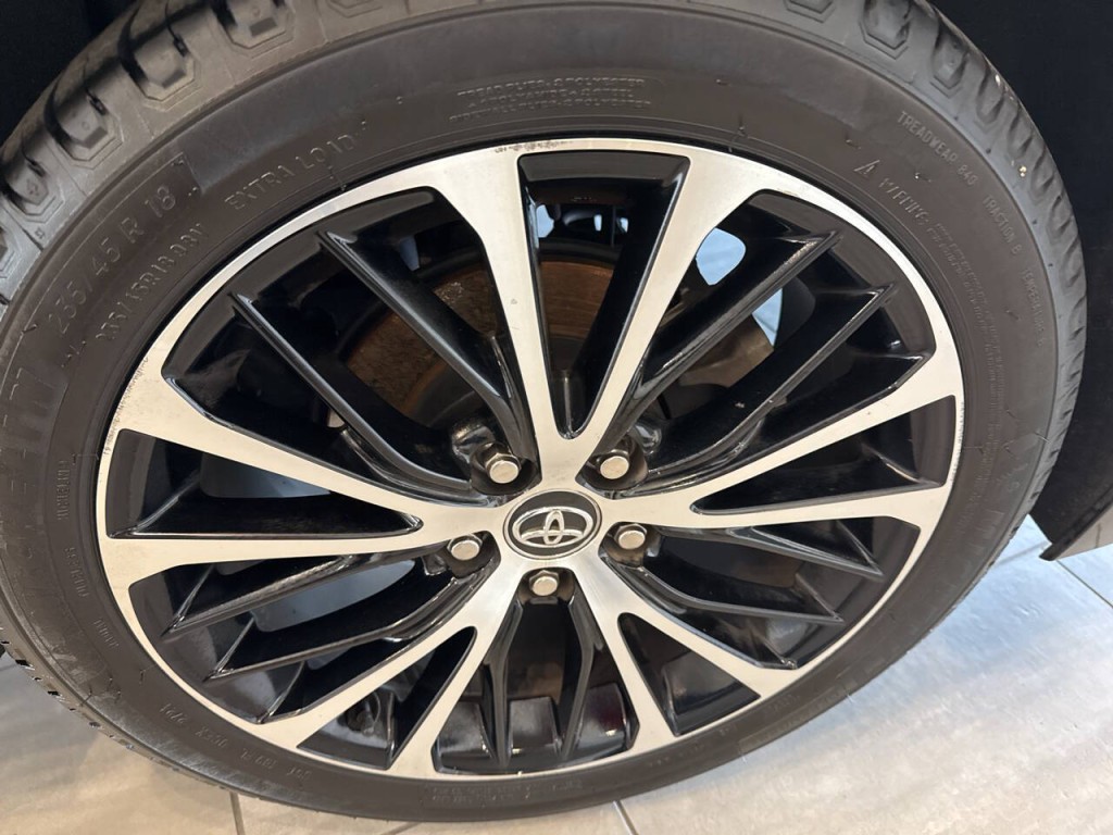 2020 Toyota Camry Image 35