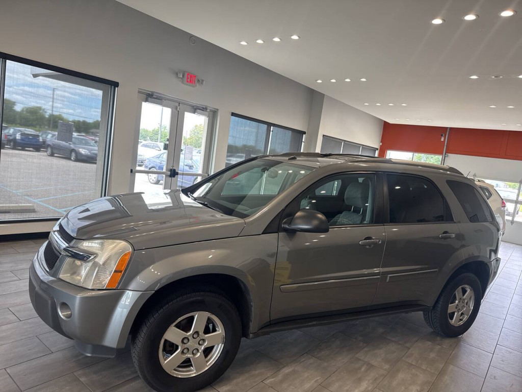2005 Chevrolet Equinox Image 3
