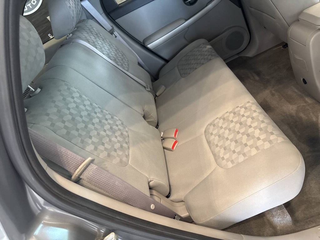 2005 Chevrolet Equinox Image 27
