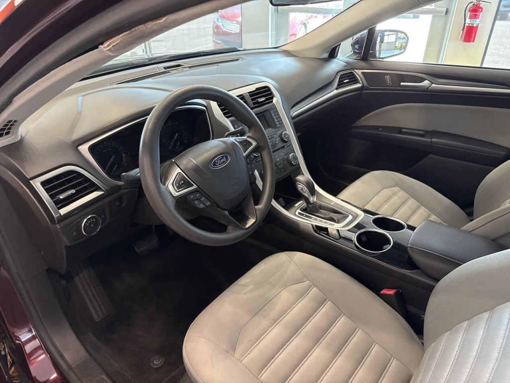 2013 Ford Fusion Image 16